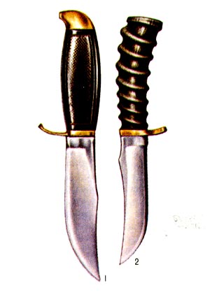 Охотниьи номерные ножи: 1 - нож №10 с рукояткой из карболита, 2 - нож №7 с рукояткой из рога сайгака.